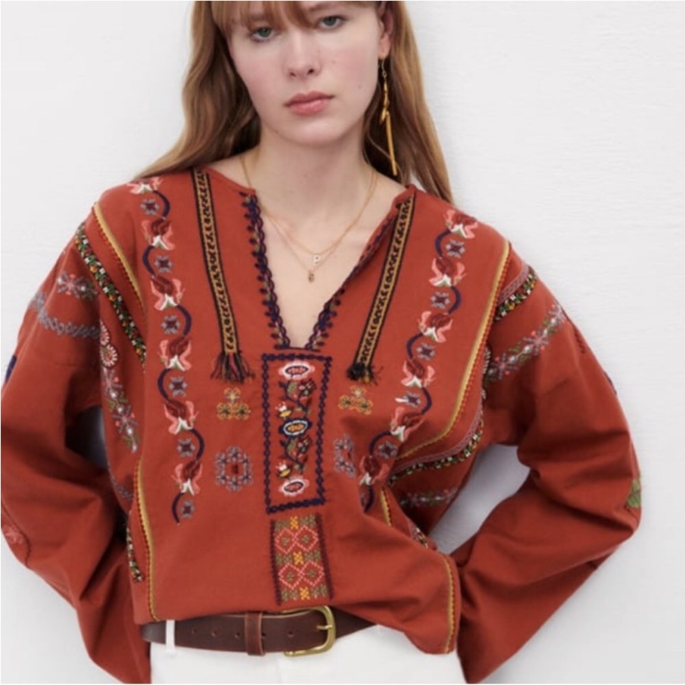 ZARA NWT COTTON EMBROIDERY BLOUSE